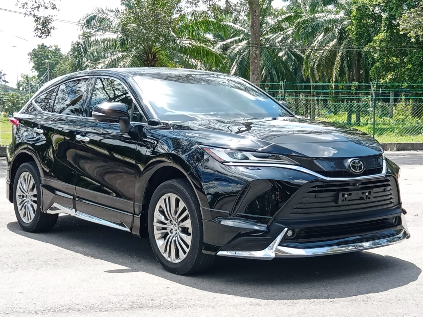 2021 Toyota Harrier Z 2.0 (Toyota Warranty/PDI)