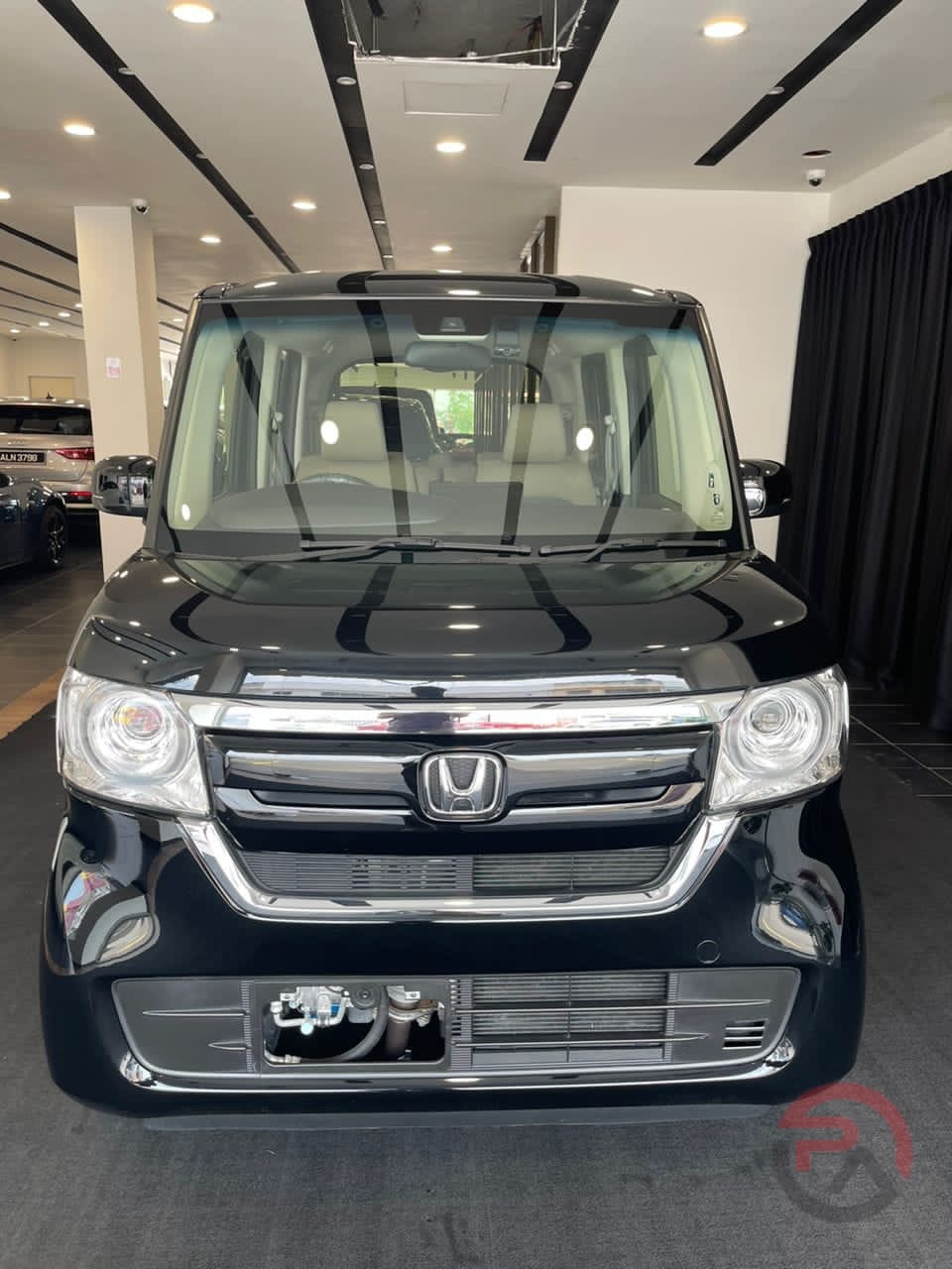 Honda N-Box Custom JF3